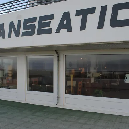 Hanseatic 206
